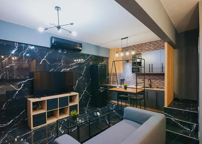 New Modern Ground Floor By The Sea *